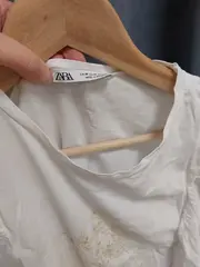 Vorschaubild 3 von Damen T-Shirt Blumenmuster Rüschen Lochmuster Weiß Gr. 38/M