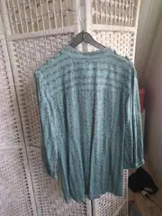 Vorschaubild 2 von Damen Bluse Blumenmuster Rüschen Petrol Gr. M/38