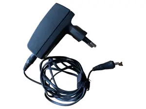 NOKIA Steckdosenladegerät