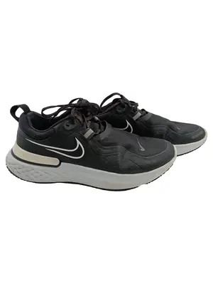 NIKE Sportschuhe