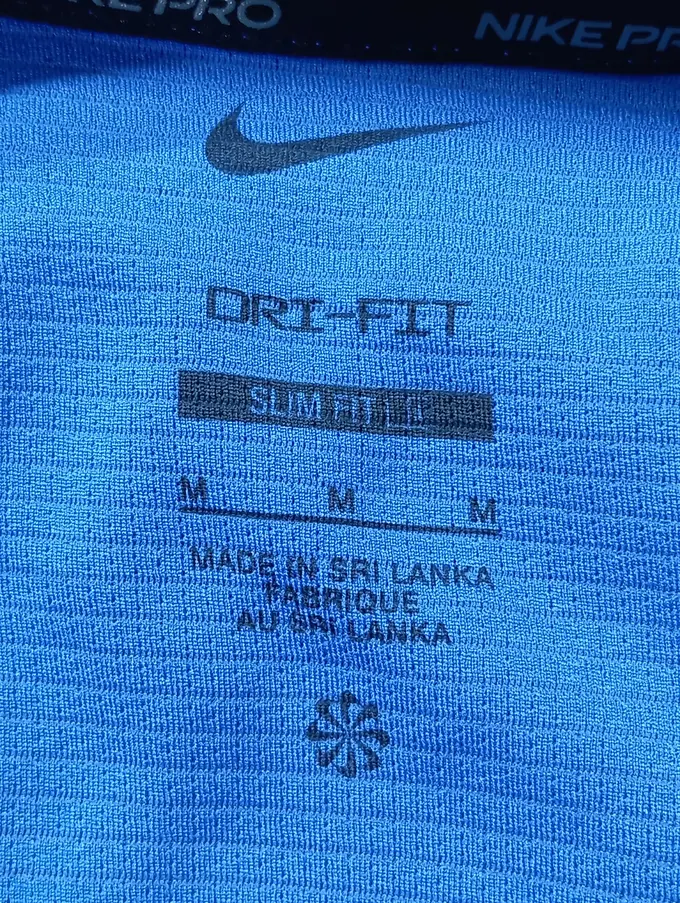 NIKE Sport Shirt Bild 3
