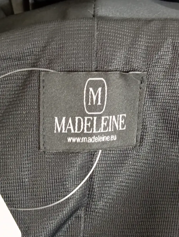 MADELEINE Etuikleid Bild 3
