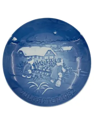 B&G COPENHAGEN PORCELAIN Wandteller