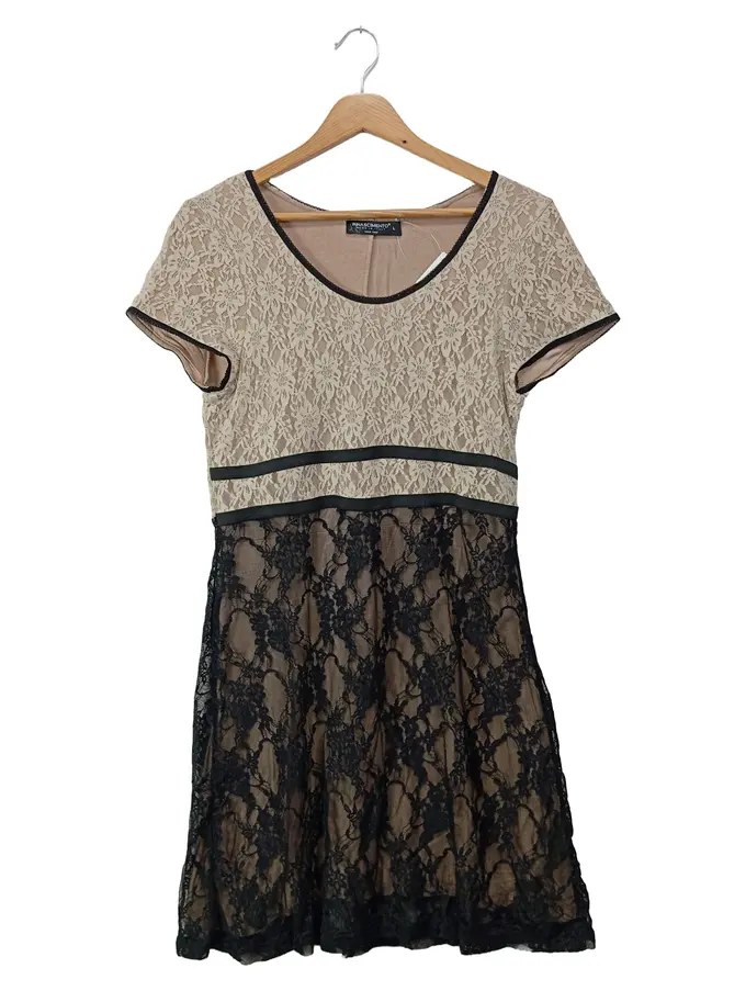 RINASCIMENTO Spitzenkleid Bild 1