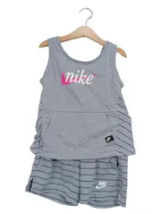 Vorschaubild 1 von Mädchen Tanktop & Shorts Set Gr. 128 Grau Gestreift Sport Freizeit