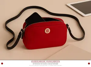 TOMMY HILFIGER Umhängetasche