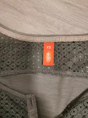 Vorschaubild 3 von Damen Langarmshirt Gr. XS Grau Lochmuster Casual