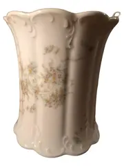 Vorschaubild 1 von Classic Rose Vase Porzellan Weiß Blumenmuster 16cm Elegant