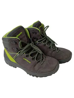 LOWA Outdoorschuhe
