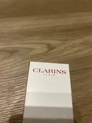 Vorschaubild CLARINS Foundation 2