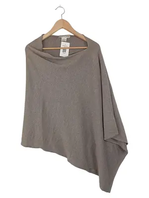 JANET & JOYCE Poncho