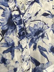 Vorschaubild 4 von Damen Bluse Blumenmuster Rüschen Bindegürtel Blau Gr. 40