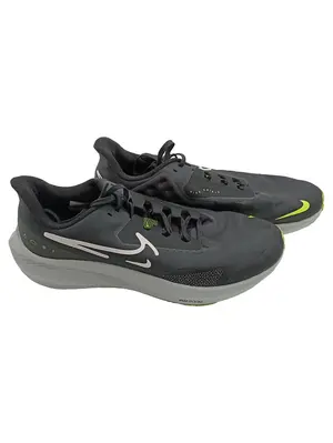 NIKE Sportschuhe