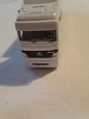 Vorschaubild 3 von Actros LKW Modellfahrzeug Weiß Sammlermodell