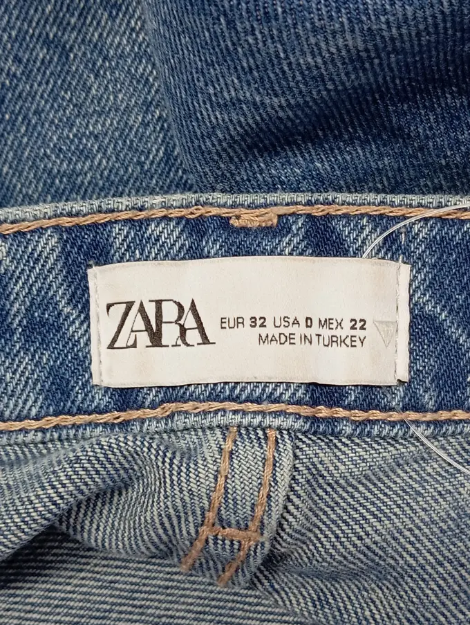 ZARA Destroyed Jeans Bild 3