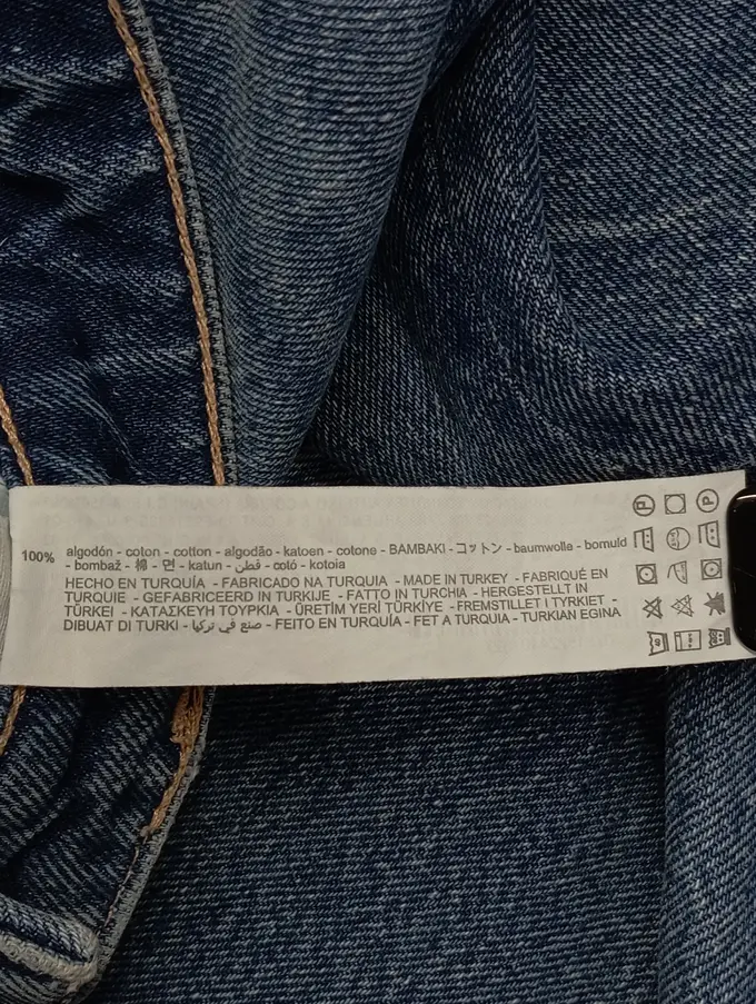 ZARA Destroyed Jeans Bild 4