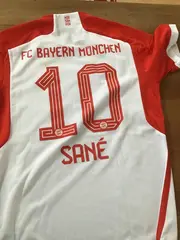 Vorschaubild 2 von FC Bayern München Trikot Herren Gr. M Sané 10 Rot Weiß 23/24