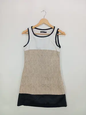 KAREN MILLEN Etuikleid