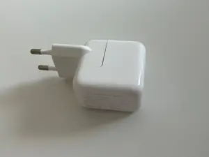 APPLE Steckdosenladegerät