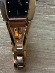 Vorschaubild 3 von Damenuhr Gold Elegant Klassisch Armbanduhr Metall