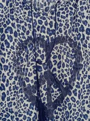 Vorschaubild 2 von Damen Langarmshirt Gr. 40 Leopard Muster Casual Blau Weiß