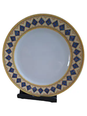 FLIRT BY R&B Essteller