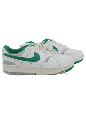 NIKE Sneaker low