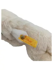 Vorschaubild 2 von Schaf Kuscheltier liegend weiß Knopf im Ohr Made in Germany