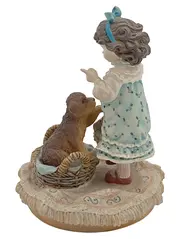 Vorschaubild 2 von Dekofigur Mädchen mit Hund im Korb Keramik Nostalgisch Türkis