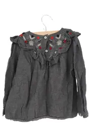 Vorschaubild 2 von Kinder Bluse Gr. 98 Grau Langarm Blumenmuster Stickerei Rüschen Vintage