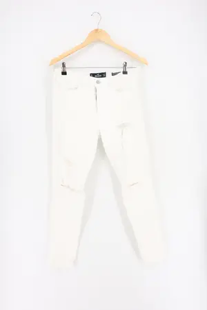 HOLLISTER Destroyed Jeans