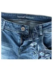 Vorschaubild 2 von Taifun Destroyed Jeans BoyfriendTS Damen Gr. 34 Blau Blumenstickerei