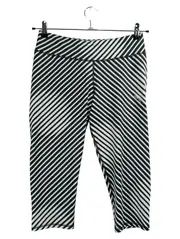 Vorschaubild 1 von Damen Capri Leggings Sporthose Schwarz Weiß Gestreift Gr. 40 L