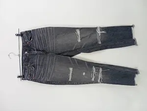 ABERCROMBIE & FITCH Destroyed Jeans