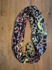 Vorschaubild 4 von Schlauchschal Damen Loop Schal Leopard Neon Bommel Mehrfarbig
