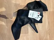 Vorschaubild 2 von Damen Stiefelette Gr. 37 Schwarz Transparent Blockabsatz Ankle Boot NEU