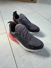 Vorschaubild 2 von Air Max 270 Damen Sportschuhe Grau Gr. 38.5 Freizeit Laufschuhe