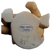 Vorschaubild 2 von Nina & Marco Figur Mädchen mit Hund Porzellan Dekofigur 8cm