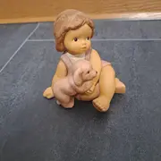 Vorschaubild 3 von Nina & Marco Figur Mädchen mit Hund Porzellan Dekofigur 8cm