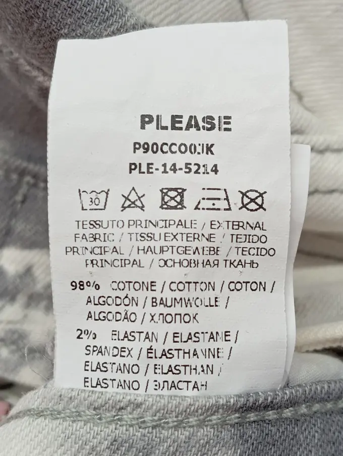 PLEASE Destroyed Jeans Bild 4