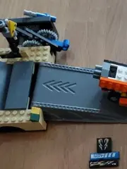 Vorschaubild 4 von Speed Champions Rennstrecke Tankstelle Rampe Fahrzeuge Set komplett