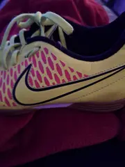 Vorschaubild 2 von Magista Ola IC Hallenschuhe Fußballschuhe Gelb Pink Gr. 40