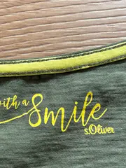 Vorschaubild 4 von Damen T-Shirt Gr. 44/XXL Oliv Papageien-Print Pailletten