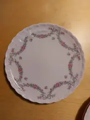 Vorschaubild 3 von Porcelaine Rose Kuchenteller 19cm Weiß Blumenmuster
