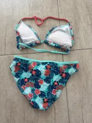 Vorschaubild 2 von Kinder Bikini Mehrfarbig Blumenmuster Rüschen Träger Sommer Gr. 134