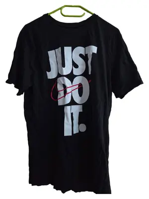 NIKE T-Shirt