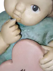 Vorschaubild 5 von Mädchen mit Herz Ti amo Porzellan Dekofigur weiß 10cm
