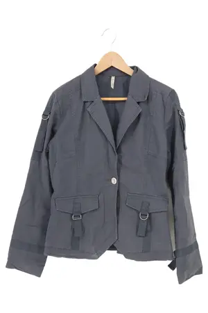 PART TWO Leichte Jacke