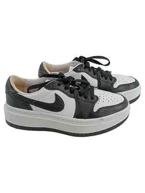 NIKE Sneaker low