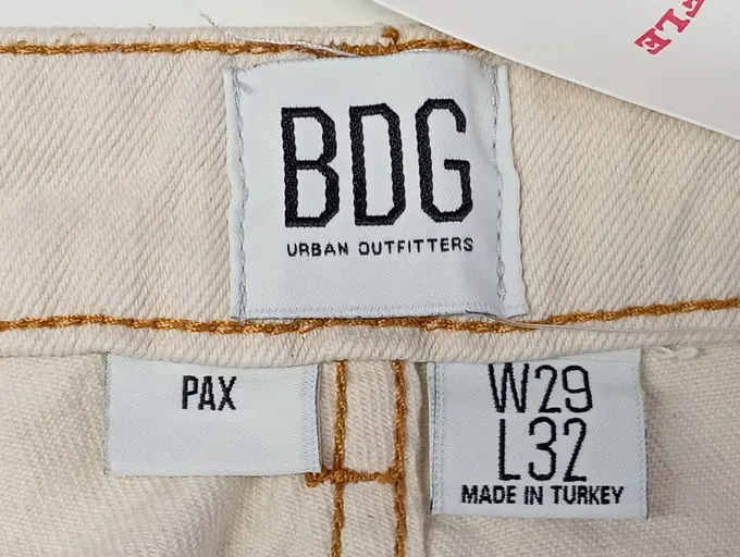 BDG URBAN OUTFITTERS Mom Jeans Bild 4